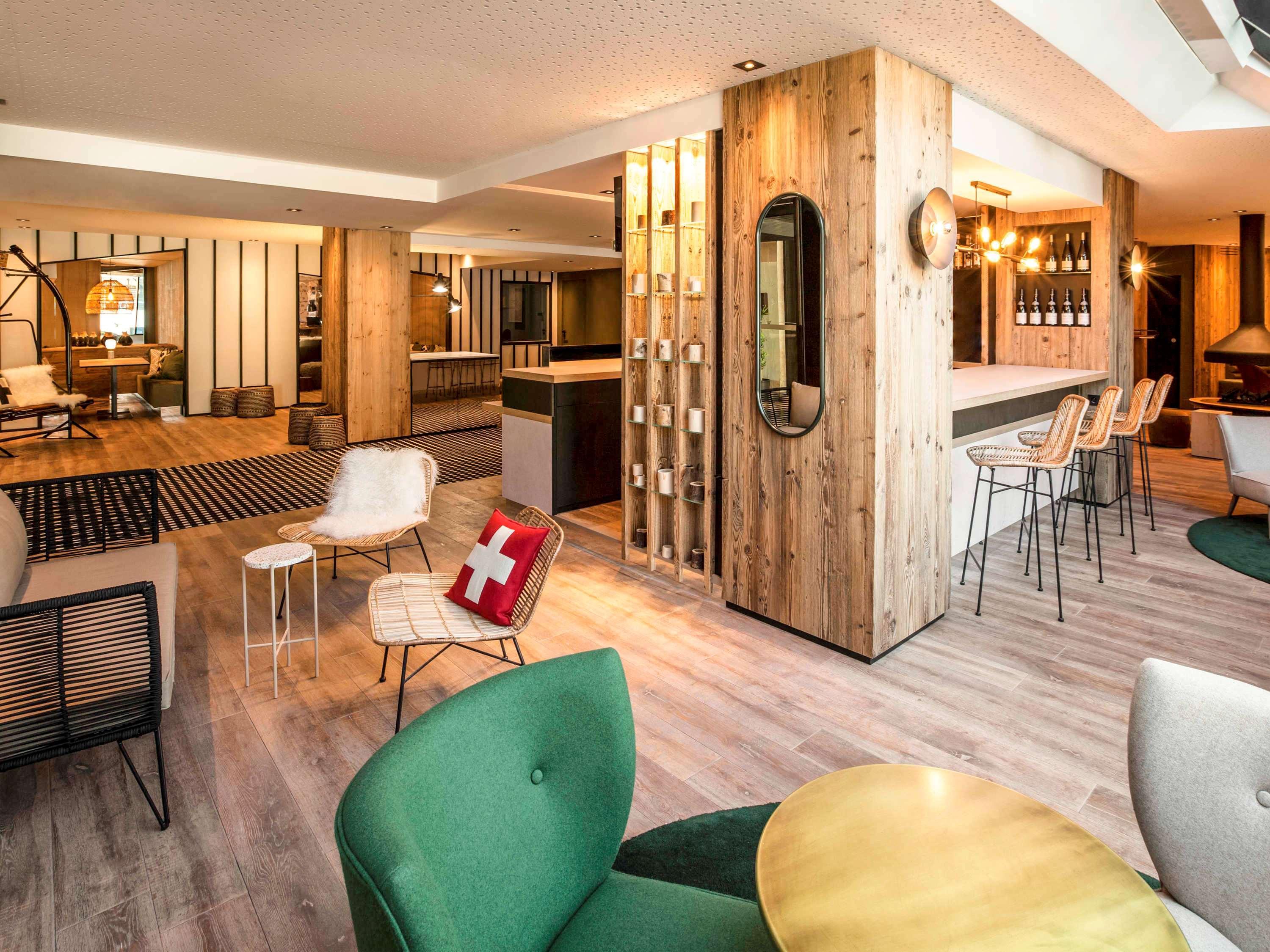Mercure Centre Hotel 4*